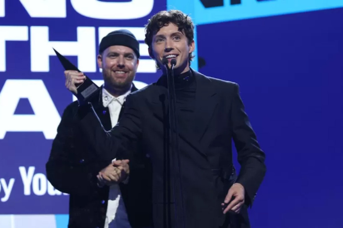 Troye Sivan e Kylie Minogue vincono agli Aria Awards