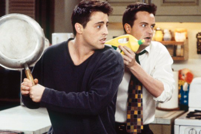 Matt LeBlanc é il primo del cast di Friends a pubblicare un tributo all'amico Matthew Perry