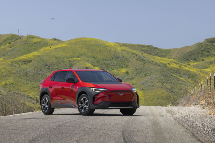 Subaru inserisce la porta di ricarica Tesla