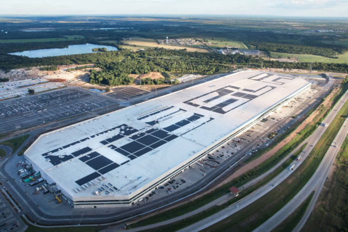 Tesla sta costruendo un sistema da 30 MW di panelli solari sul tetto della sua Gigafactory